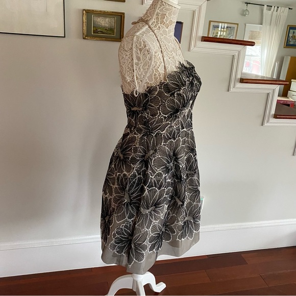 LELA ROSE Black Floral Mesh Embroidered Dress Halter Strapless Sz 8 - Picture 4 of 7
